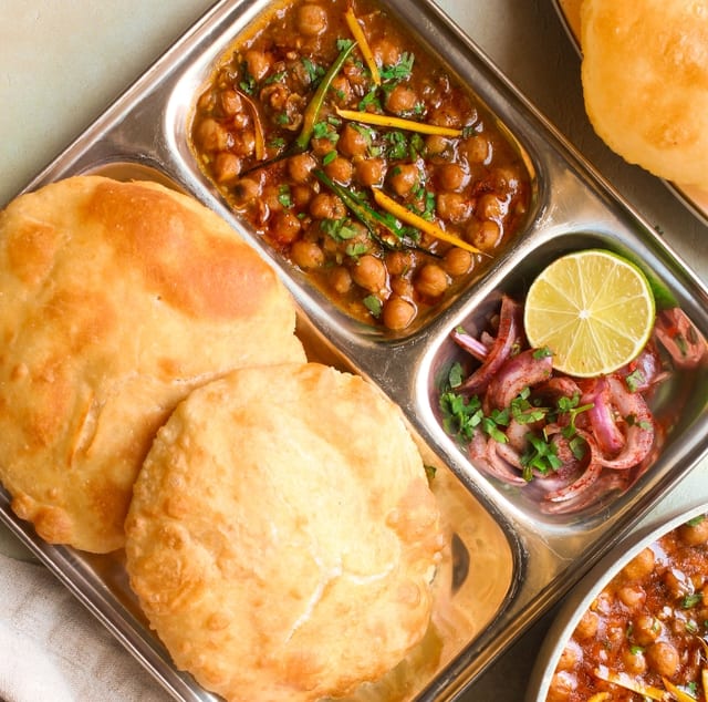CHOLE BHATURA